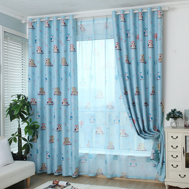 rèm vải màu xanh ngọc